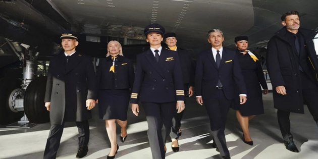 Alman Havayolu Şirketi Lufthansa Yeni Üniformalarını Tanıttı